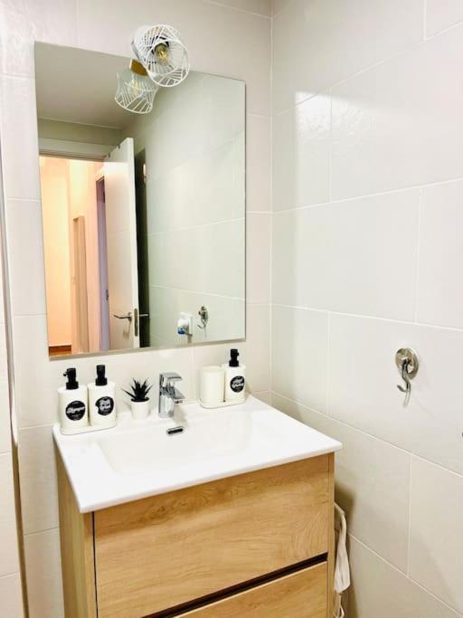 New Spacious And Cozy Apartment - Малага Екстер'єр фото