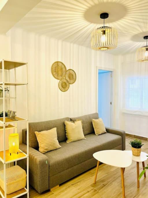 New Spacious And Cozy Apartment - Малага Екстер'єр фото